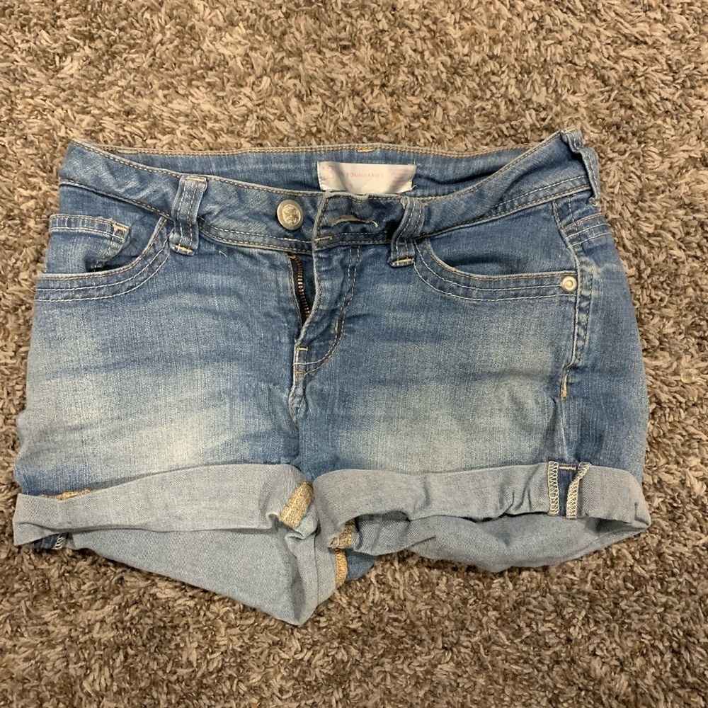 Women’s No Boundaries Jean Shorts